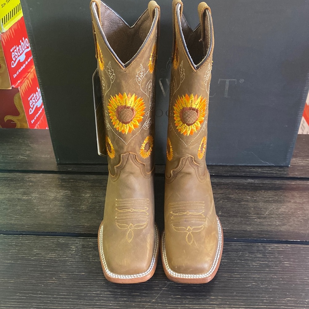 New Girasol rey belt cowboy boots
